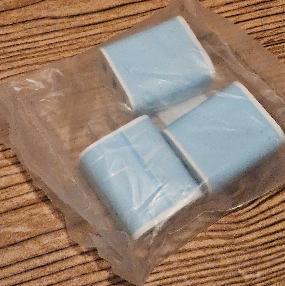 Triple USB Wall Charger Bricks (3) - Picture 3 of 5